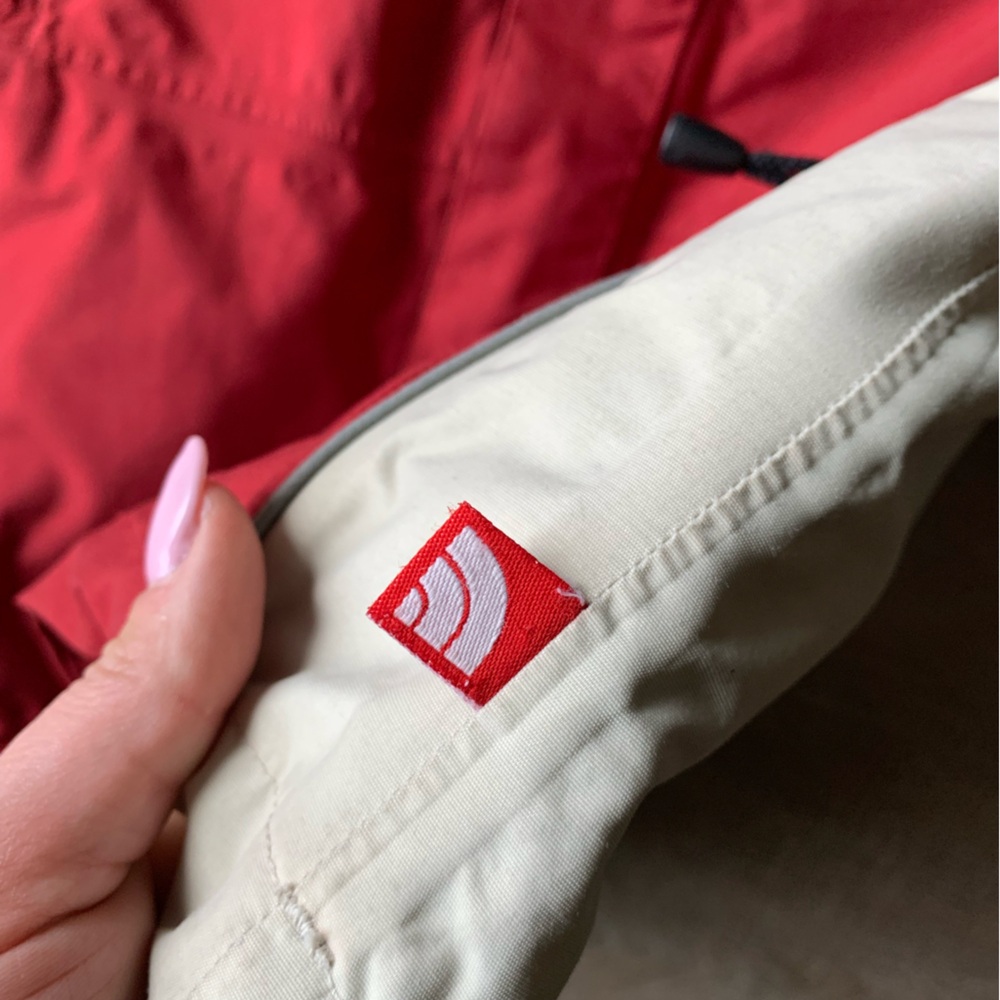 The North Face HyVent Hooded Rain Jacket Red White Waterproof Women XS - Picture 11 of 16